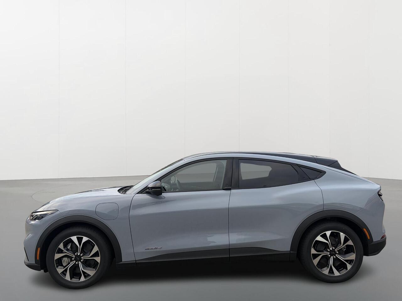 Ford MUSTANG Mach-E Standard RWD 72,6 kWh | Adaptieve Cruise Control | Stoel,- Stuur & Voorruitverwarming | Warmtepomp