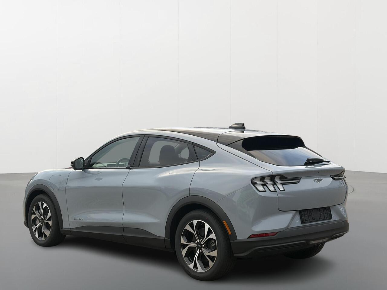 Ford MUSTANG Mach-E Standard RWD 72,6 kWh | Adaptieve Cruise Control | Stoel,- Stuur & Voorruitverwarming | Warmtepomp