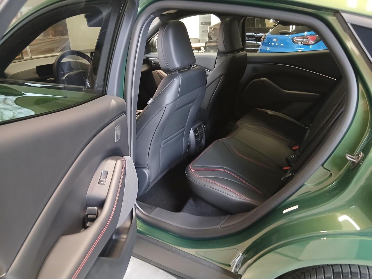 Ford MUSTANG Mach-E Extended Premium RWD 88 kWh * Technology Pack+ * Panoramadak * B&O Audio*