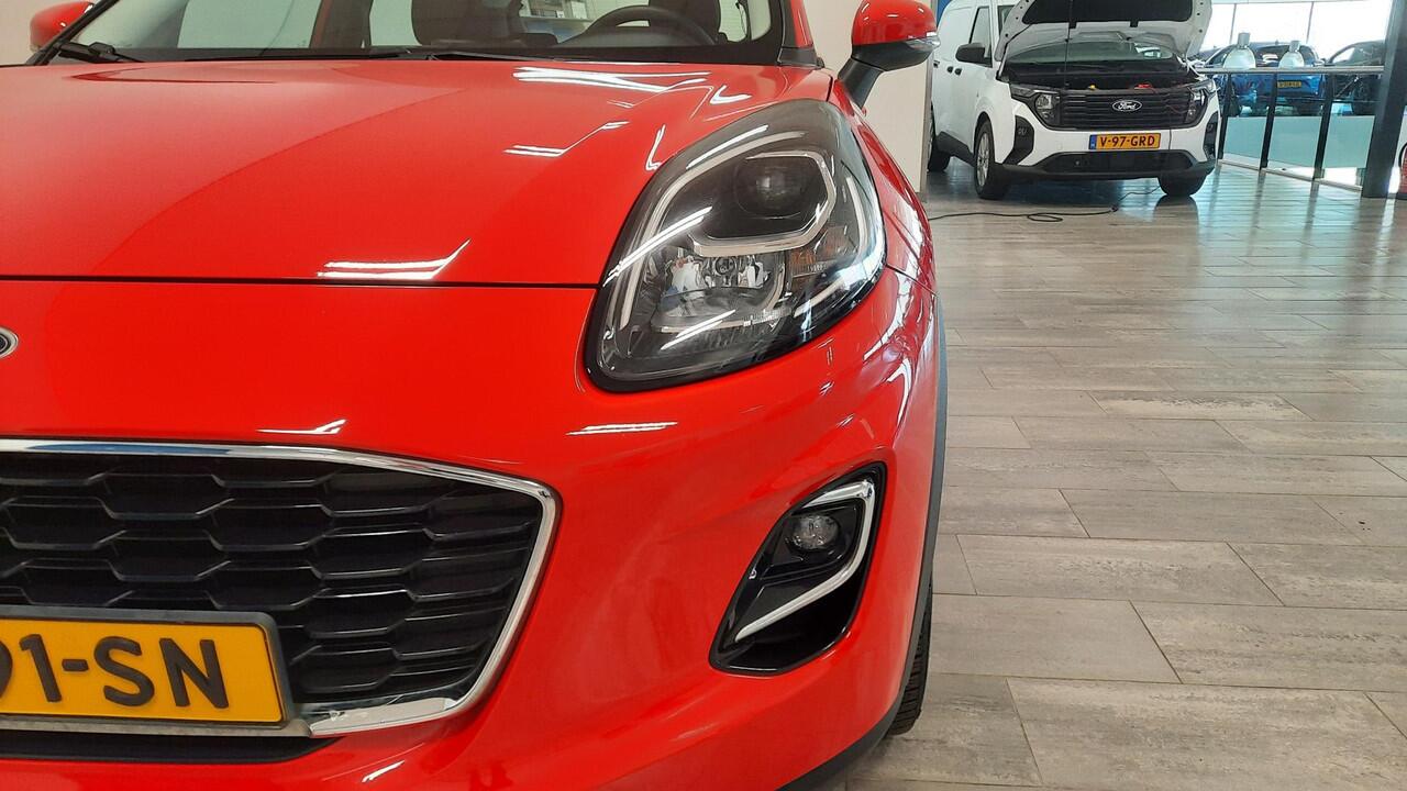 Ford PUMA 1.0 EcoBoost Hybrid Titanium