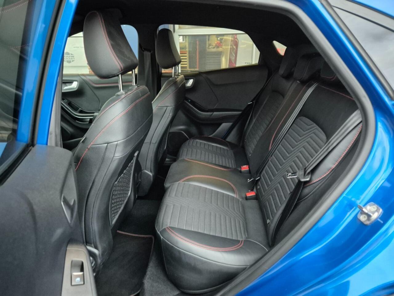 Ford PUMA 1.0 EB HYB ST-LINE X Stoel/stuurwiel verw. Trekhaak, VC. Elektrische A-Klep ALL IN prijs!