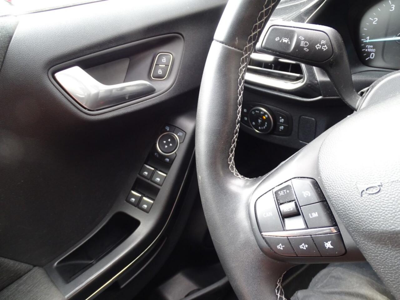 Ford PUMA 1.0 EB HYB. TITANIUM-Trkh-Carplay-Navi-Blth-Clima-Led