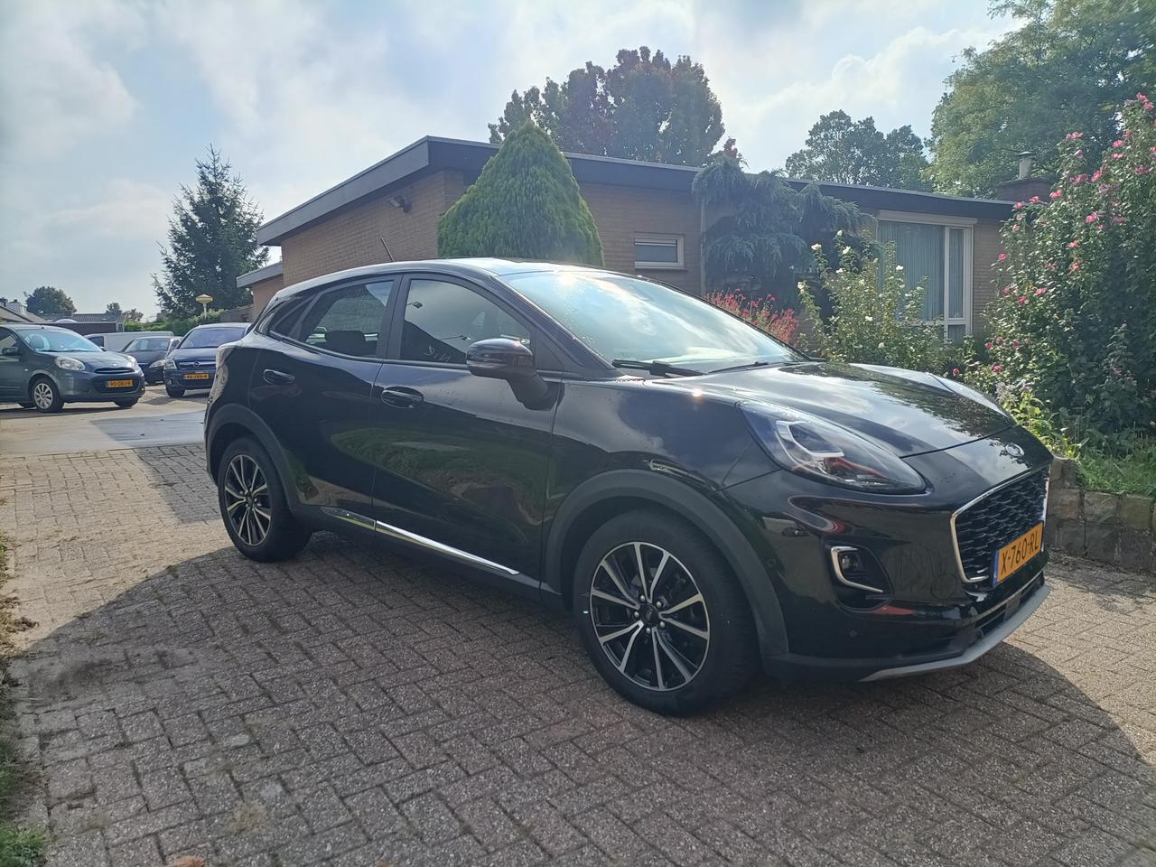 Ford PUMA 125pk Titanium, Navi, AdCruise, Voorruitverw