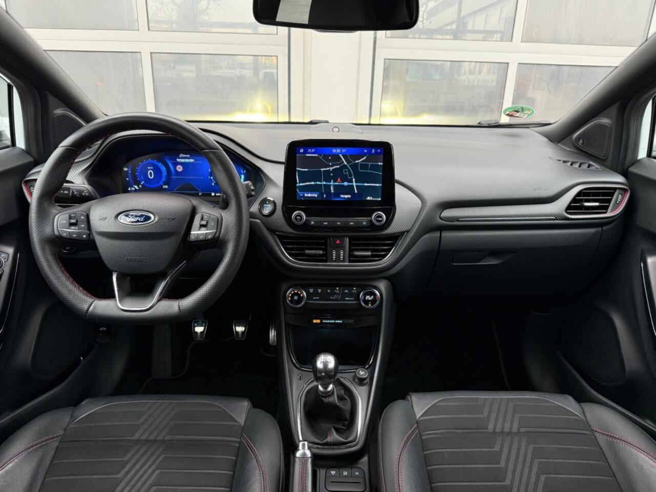 Ford PUMA 1.0 Ecoboost ST-Line Hybrid Navi Half-leer BenO Trekhaak