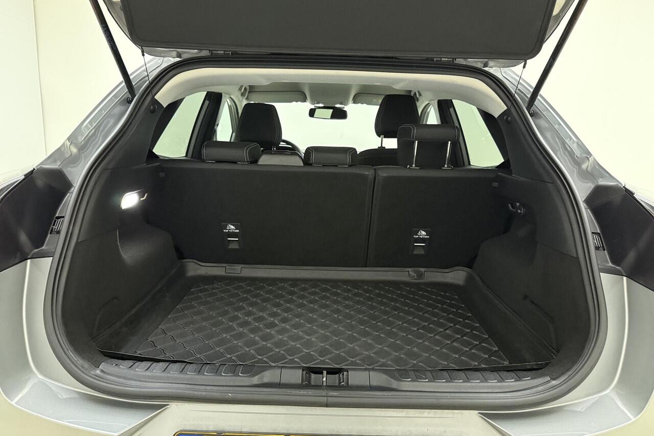 Ford PUMA 1.0 EcoBoost Hybrid ST-Line | Navigatie | Trekhaak | Climate control | Camera | Stoel, Stuur & Voorruitverwarming | Parkeersensoren | Lichtmetalen velgen