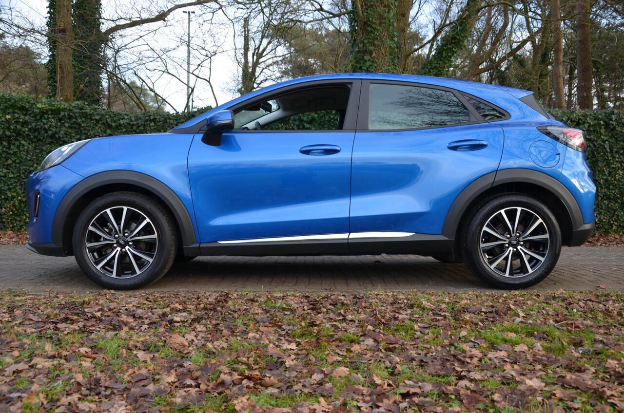 Ford PUMA 1.0 EcoBoost Hybrid Titanium Navi/Pdc/Ecc/Cruise control/Privacy-Glas/17-Inch Lmv/B&O premium audiosysteem/Voorstoel(en) met massagefunctie/Trekhaak-Afneembaar