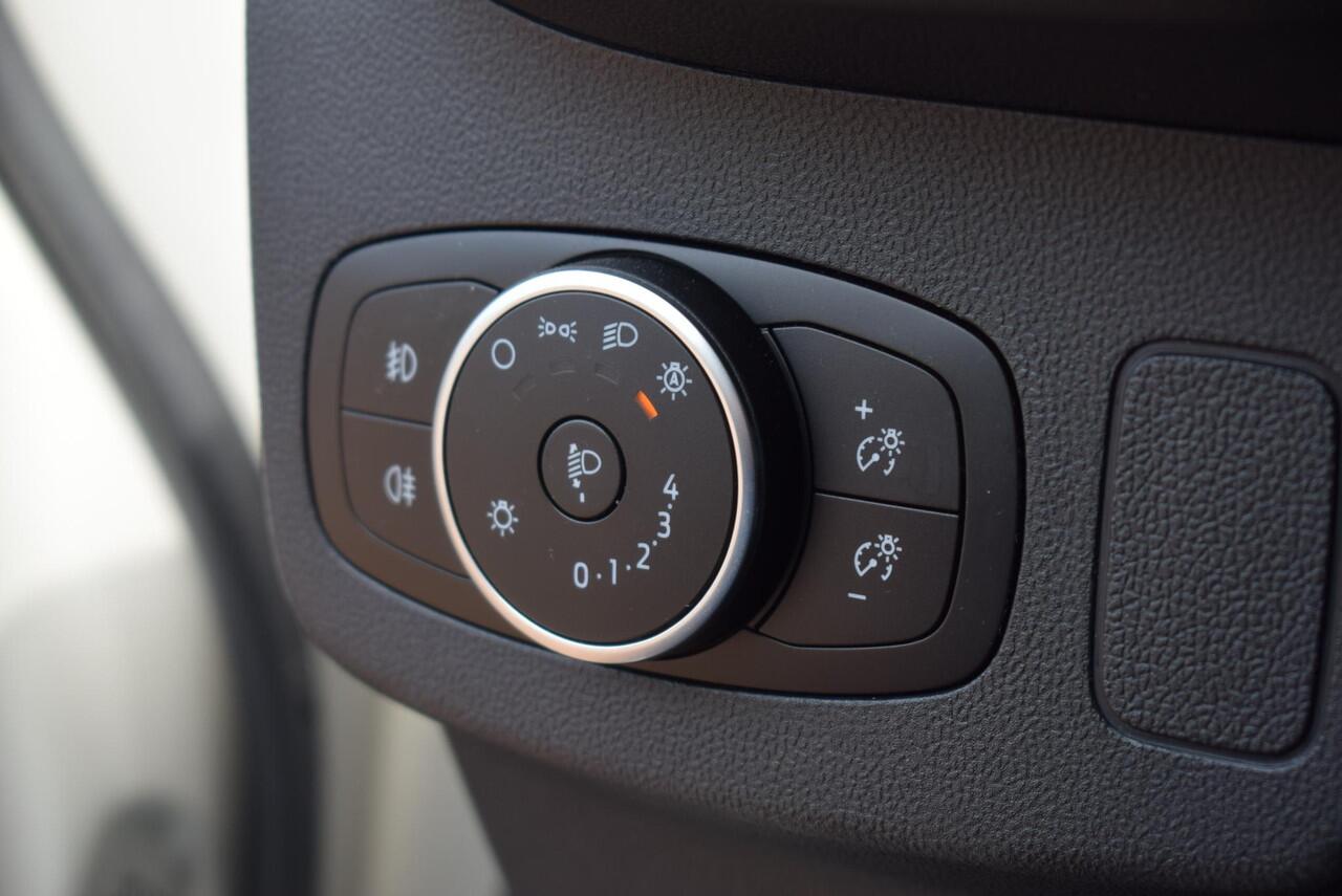 Ford PUMA 1.0 EcoBoost Hybrid Titanium X Airco, Navi, TwoTone, Km 93600 !!