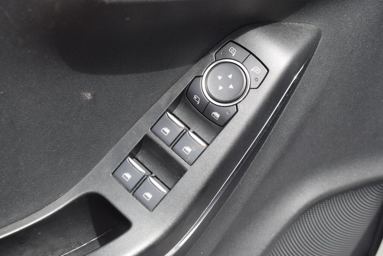 Ford PUMA 1.0 EcoBoost Hybrid Titanium X Airco, Navi, TwoTone, Km 93600 !!