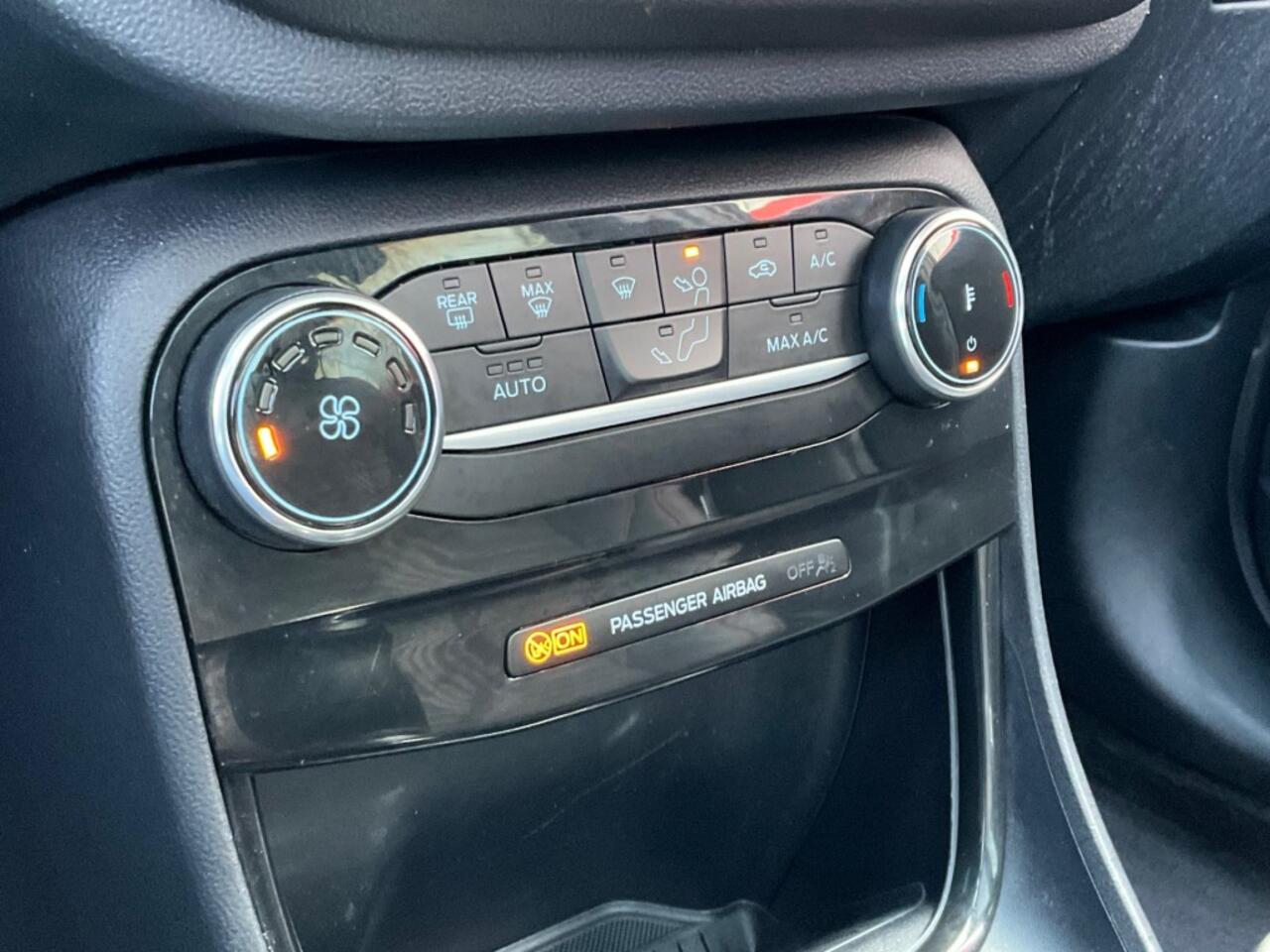 Ford PUMA 1.0 ECOBOOST 125PK ST-LINE X PANO-DAK NAVI CAMERA AIRCO