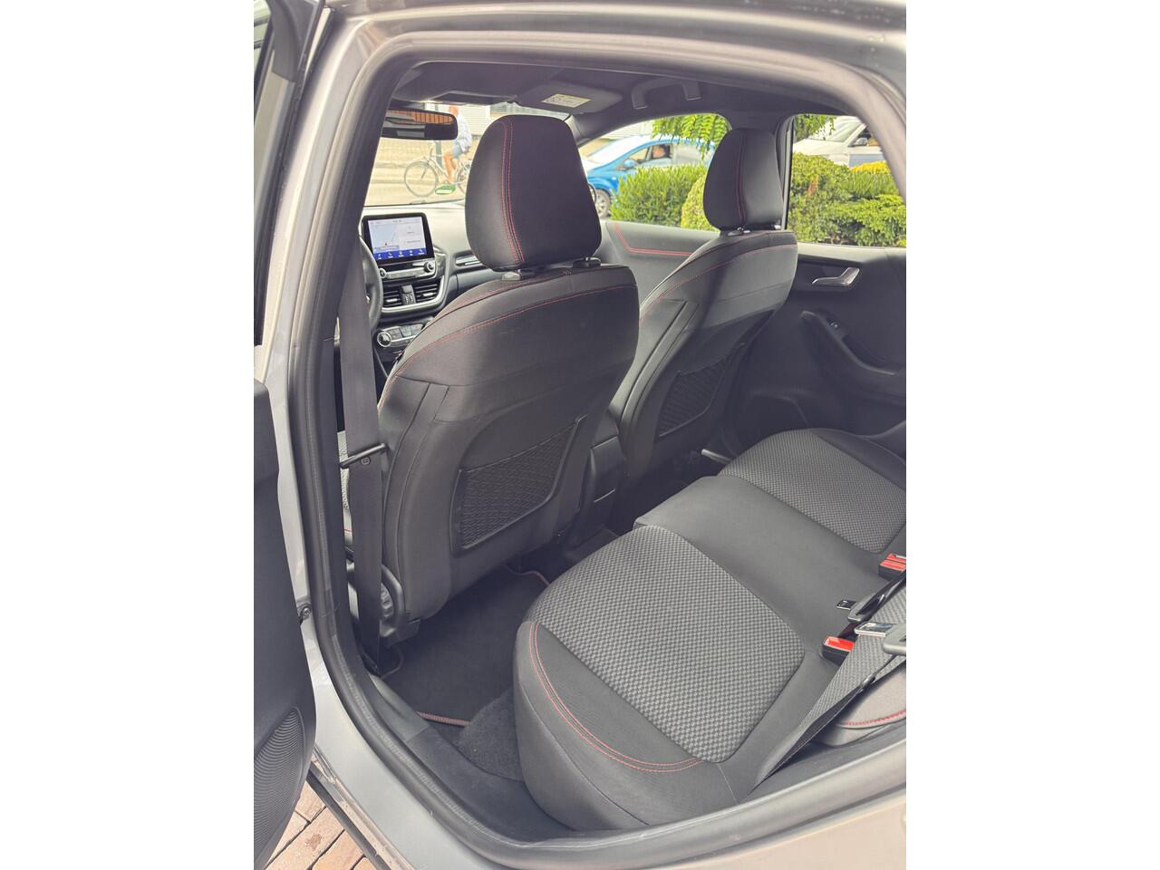 Ford PUMA 1.0 EcoBoost Hybrid ST-X Navi Cruise Clima ST 155Pk! Automaat