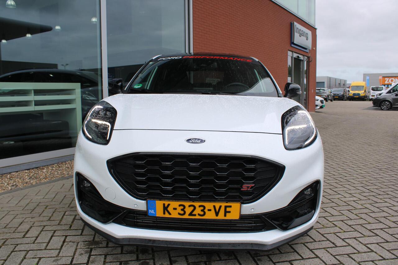 Ford PUMA 1.5 EcoBoost ST-X | 200pk | NL auto | Trekhaak | Camera | Climate control | Winterpack | 19 Inch Lichtmetalen Velgen | BLIS | PDC V+A | Volledige historie
