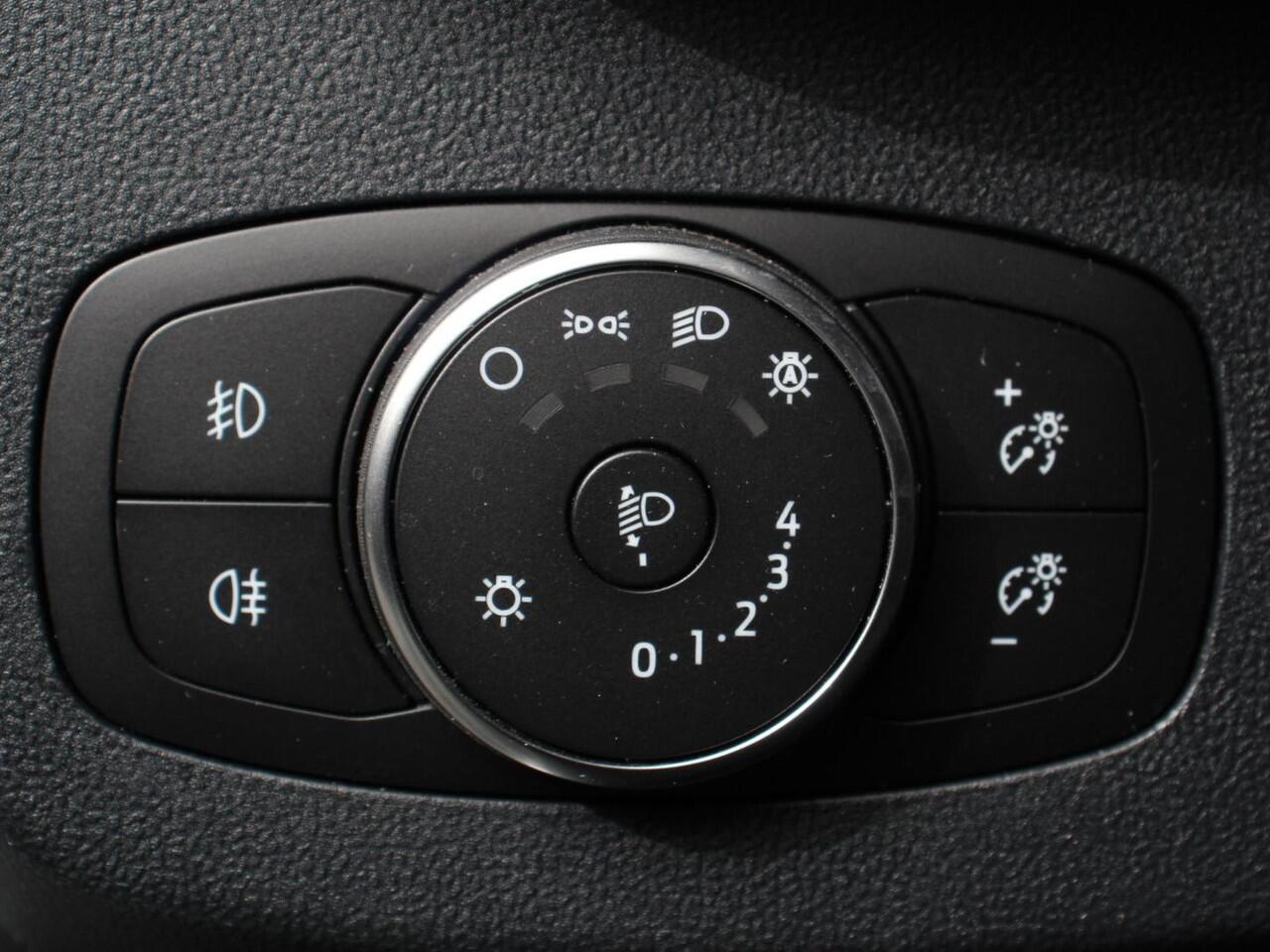 Ford PUMA 1.0 EcoBoost 125pk Hybrid ST-Line | Navigatie | Apple Carplay/Android Auto | Climate Control | Cruise Control | Led | Dab | Verwarmde voorstoelen | Parkeer sensoren | Keyless Entry