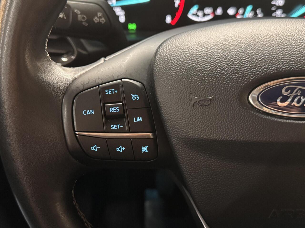 Ford PUMA 125pk Hybrid Titanium-X Navi Climat Winter pack Fabrieksgarantie tot 28-1-2026/ max. 100.000km