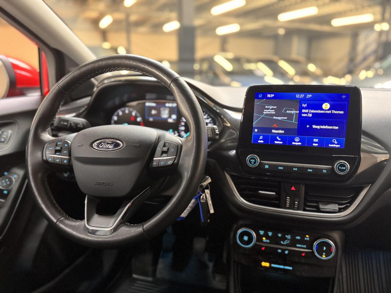 Ford PUMA 125pk Hybrid Titanium-X Navi Climat Winter pack Fabrieksgarantie tot 28-1-2026/ max. 100.000km