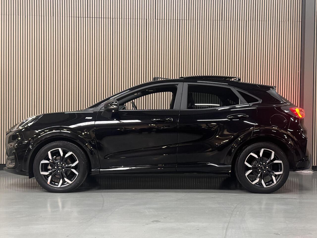 Ford PUMA 1.0 EcoB Hybrid ST-Line X Automaat Panoramadak Navi Winter pack Half Leer 18" LM Dealeronderhouden