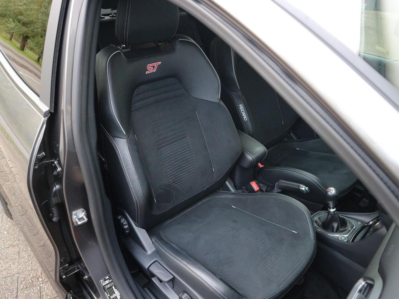 Ford PUMA 1.5 EcoBoost ST-X * TREKHAAK AFN. * BLIS * CAMERA *