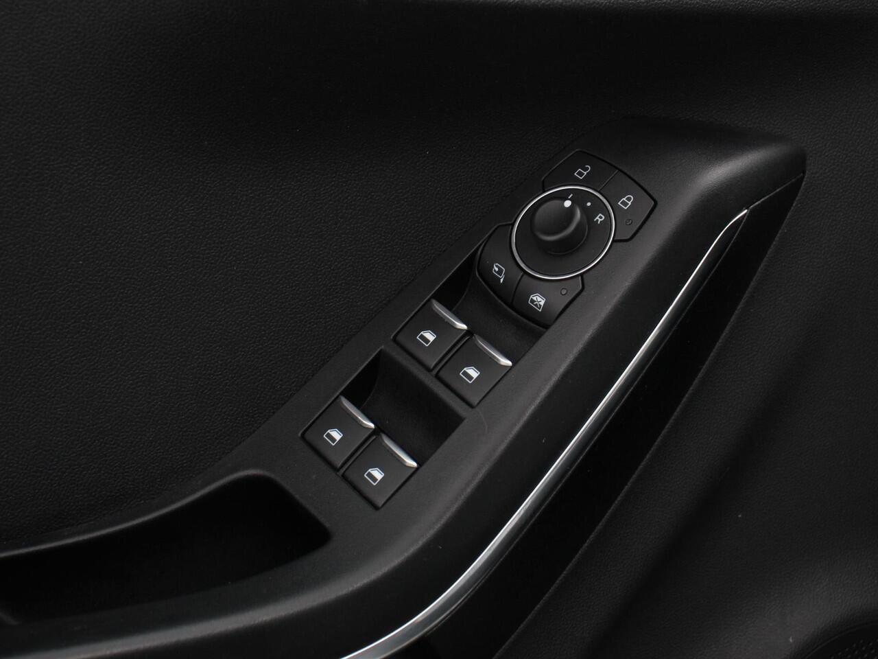 Ford PUMA 1.0 EcoBoost 125pk ST-Line | Navigatie | Virtual cockpit | Climate Control | Cruise Control | Parkeer sensoren | Led | Lichtmetalen Velgen