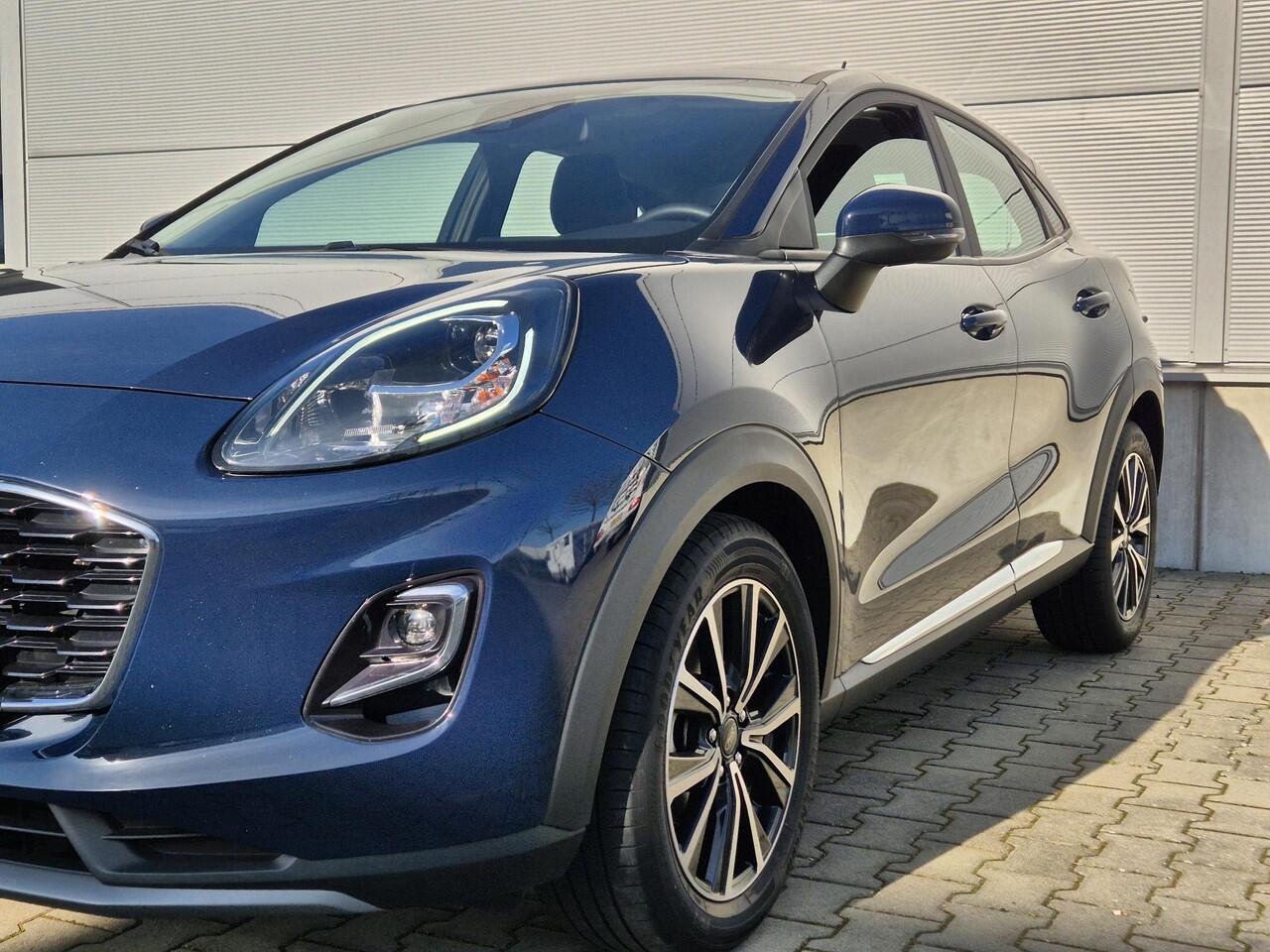 Ford PUMA 1.0 EcoBoost Hybrid Titanium