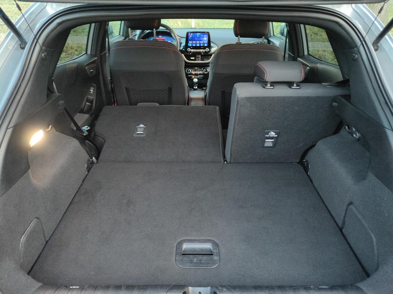 Ford PUMA 1.0 EB 125PK Hybrid ST-Line | WINTERPACK | CRUISE | PARKEERSENSOREN |