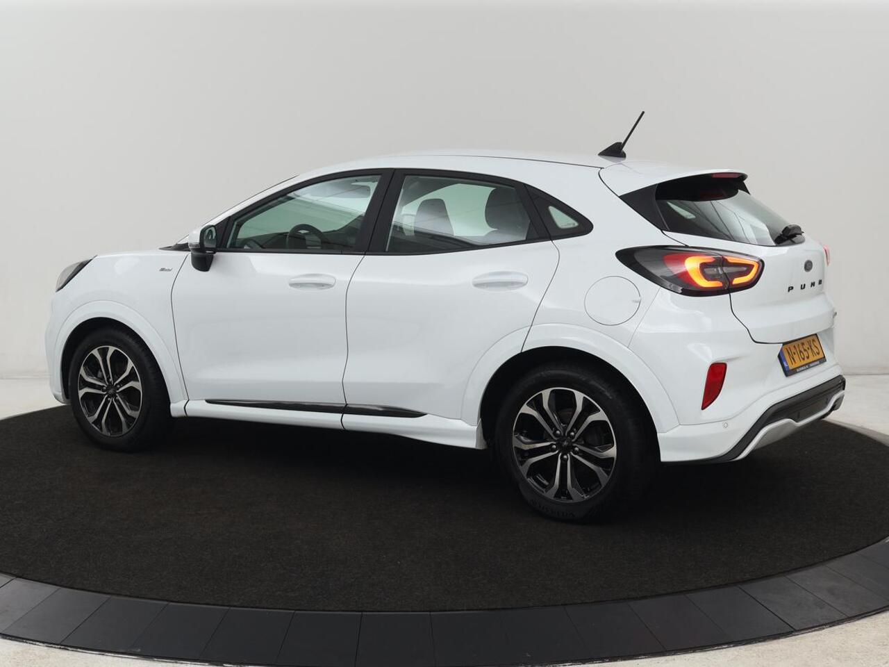 Ford PUMA 1.0 EcoBoost Hybrid ST-Line | Carplay| Navigatie | Full LED | Climate control | Digital Cockpit | Sportstoelen | Parkeerhulp | Cruise control | Bluetooth