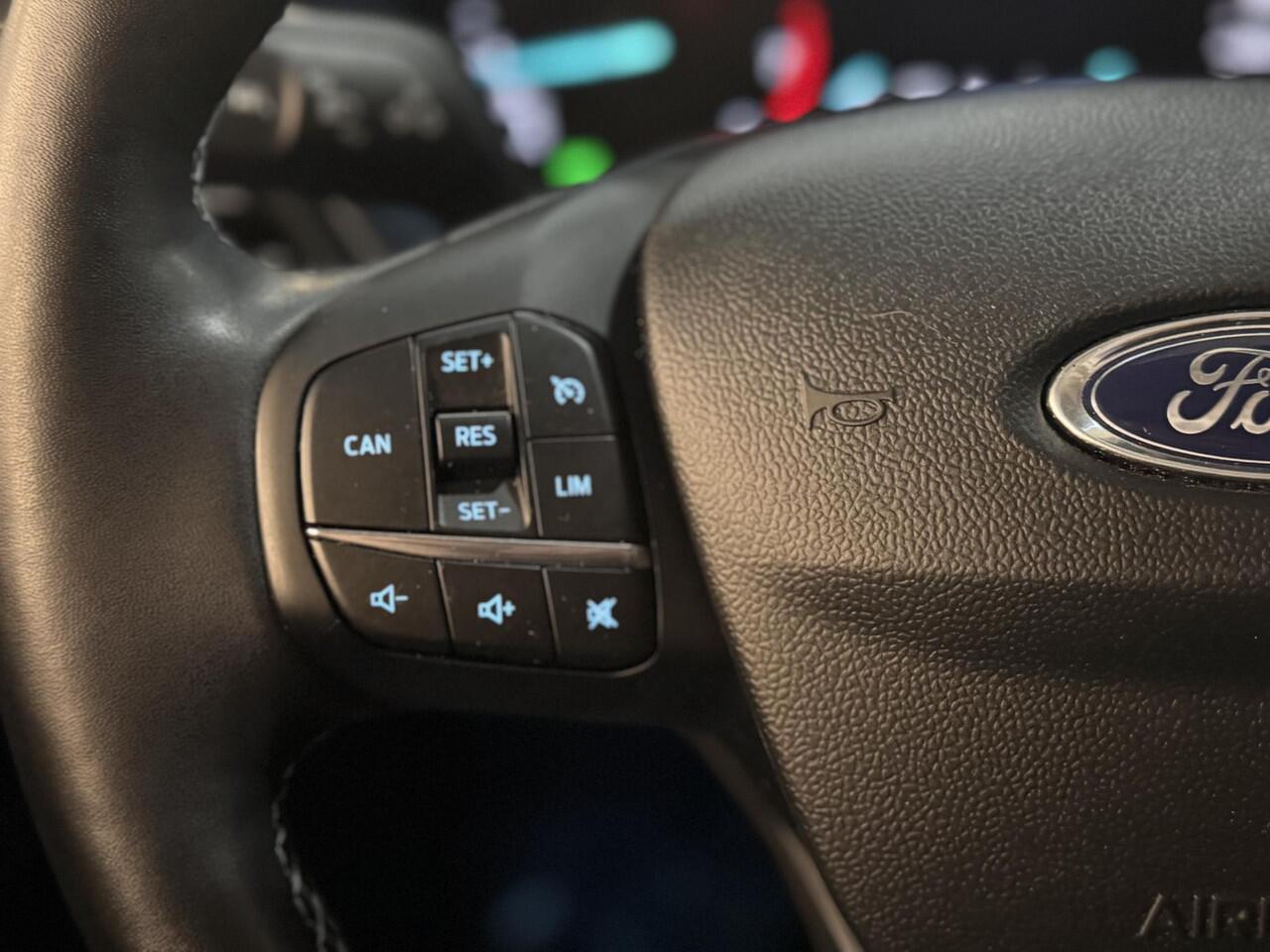 Ford PUMA 125pk Eco Hybrid Titanium Climat Cruise Winter pack 20.000km NL-Auto Dealeronderhouden