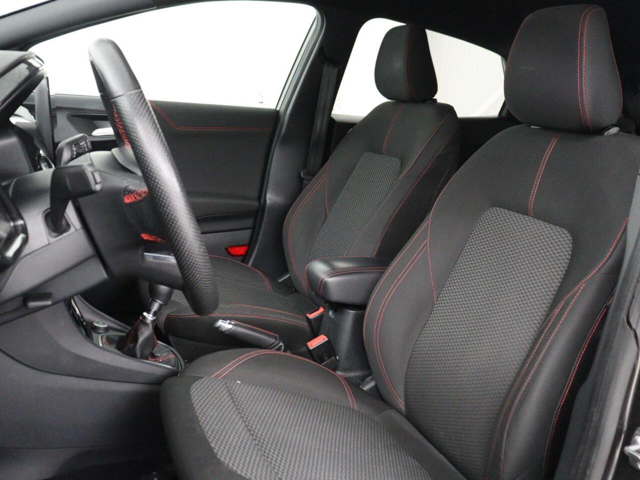 Ford PUMA 1.0 EcoBoost Hybrid ST-Line | Stoel & stuurverwarming | Carplay | Navigatie | Parkeerhulp | Climate control | Digital Cockpit | Verwarmde voorruit | Full LED | Cruise control | Bluetooth