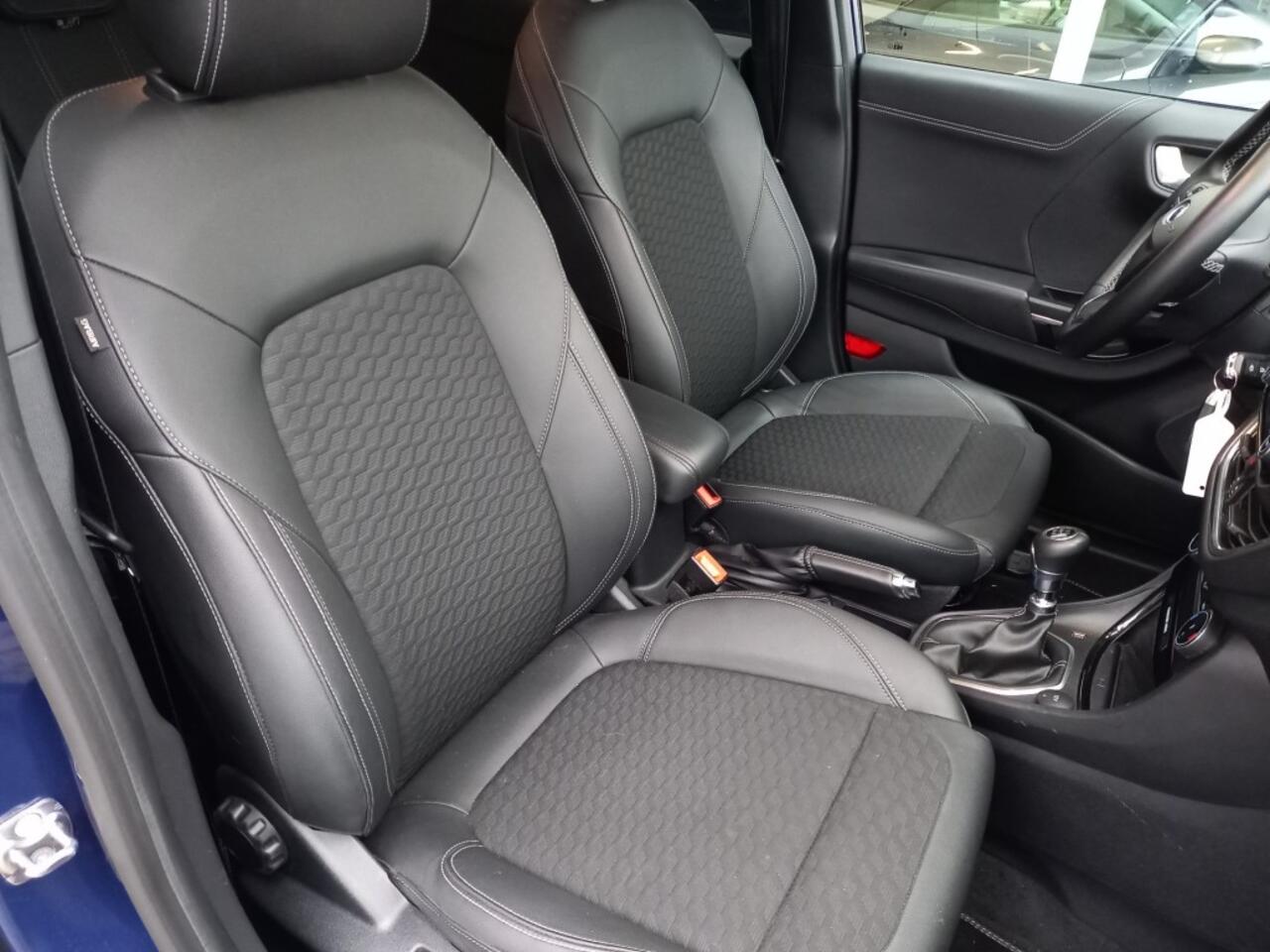 Ford PUMA 1.0 Ecoboost Hybrid Titanium X