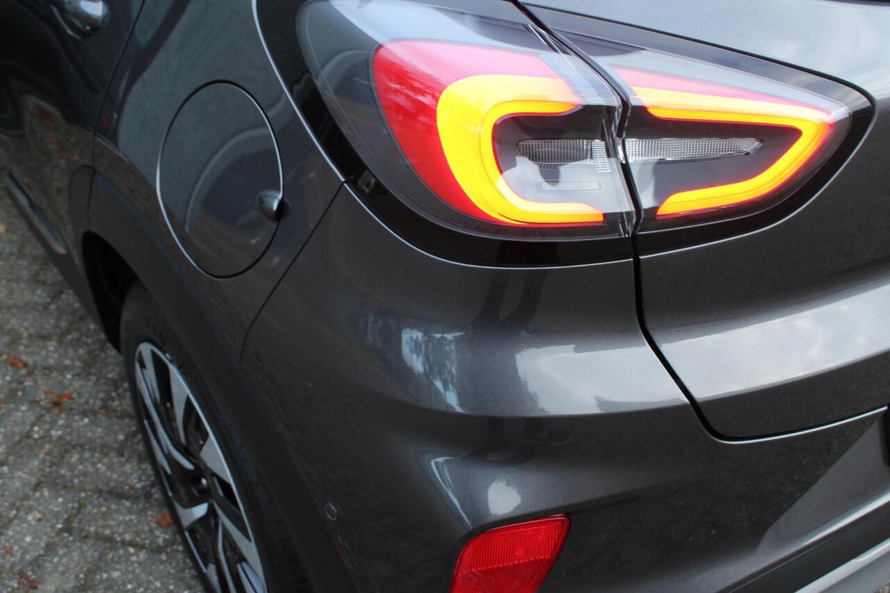 Ford PUMA 1.0 EcoBoost Hybrid Titanium