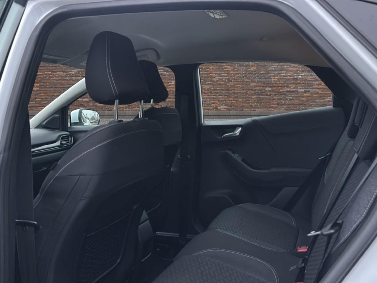 Ford PUMA 1.0 hybrid ECC LMV NAVIGATIE CRUISE LED