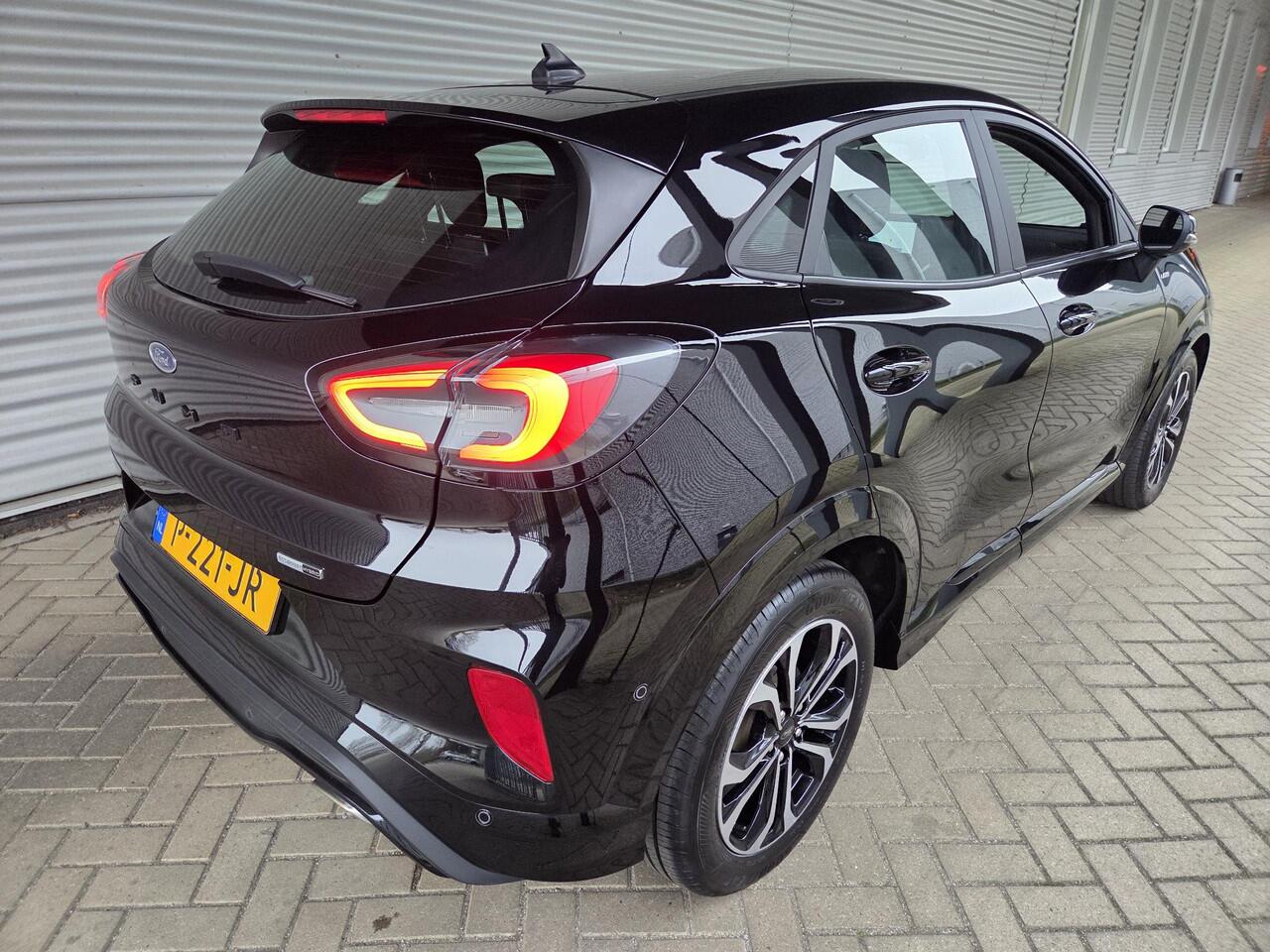 Ford PUMA 1.0 EcoBoost Hybrid ST-Line