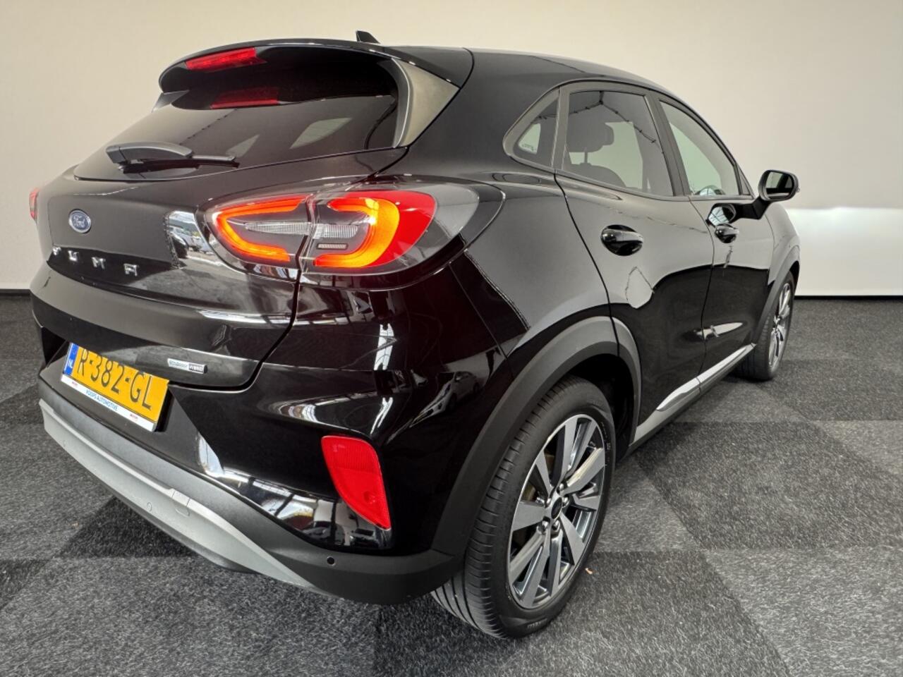 Ford PUMA Full navigation Car play Cruise control Airco