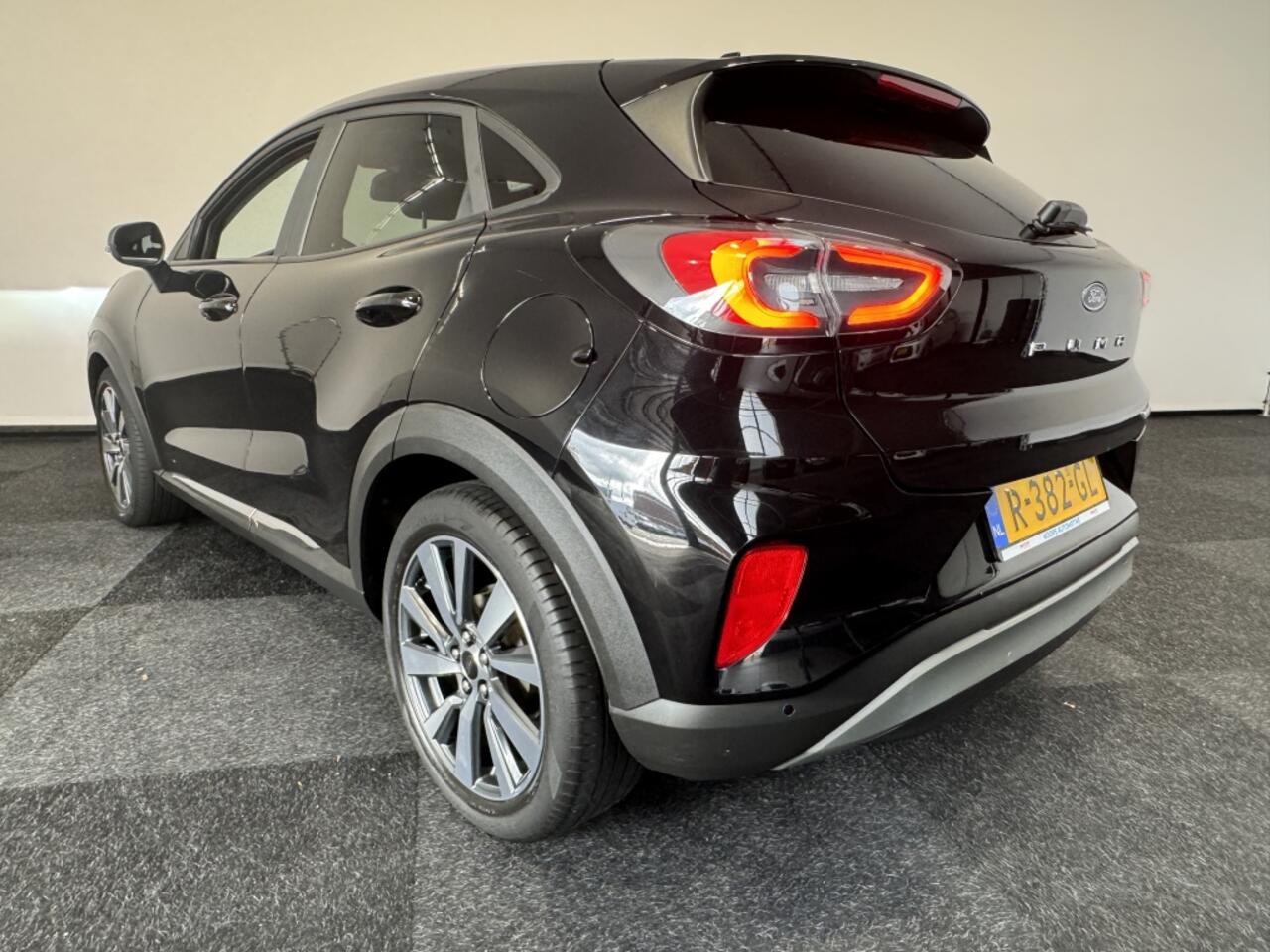 Ford PUMA Full navigation Car play Cruise control Airco