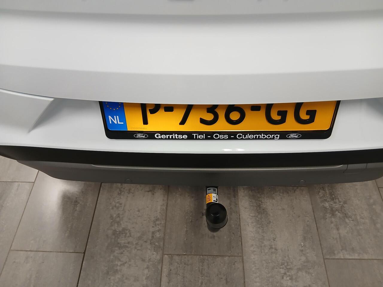 Ford PUMA 1.0 EcoBoost 125PK Hybrid Titanium Winter Pack Trekhaak en gunstige kilometerstand