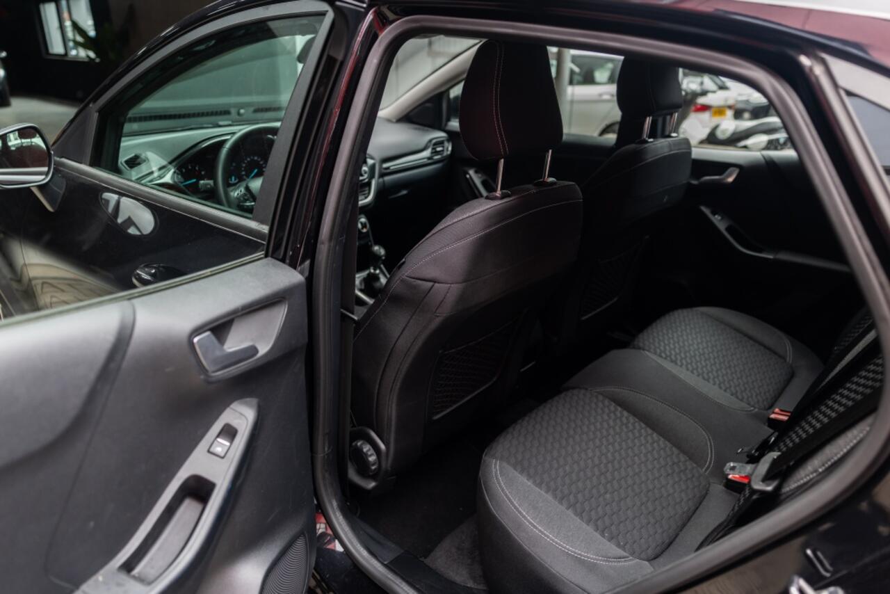 Ford PUMA 1.0 Ecoboost | Camera | Trekhaak | Lane assist |