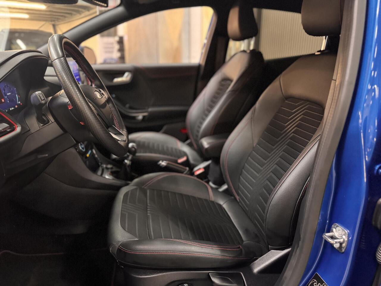 Ford PUMA 155pk Eco Hybrid ST-Line X Leer Trekhaak B&O Navi Climat Cruise 18" LM velgen Privacy glass