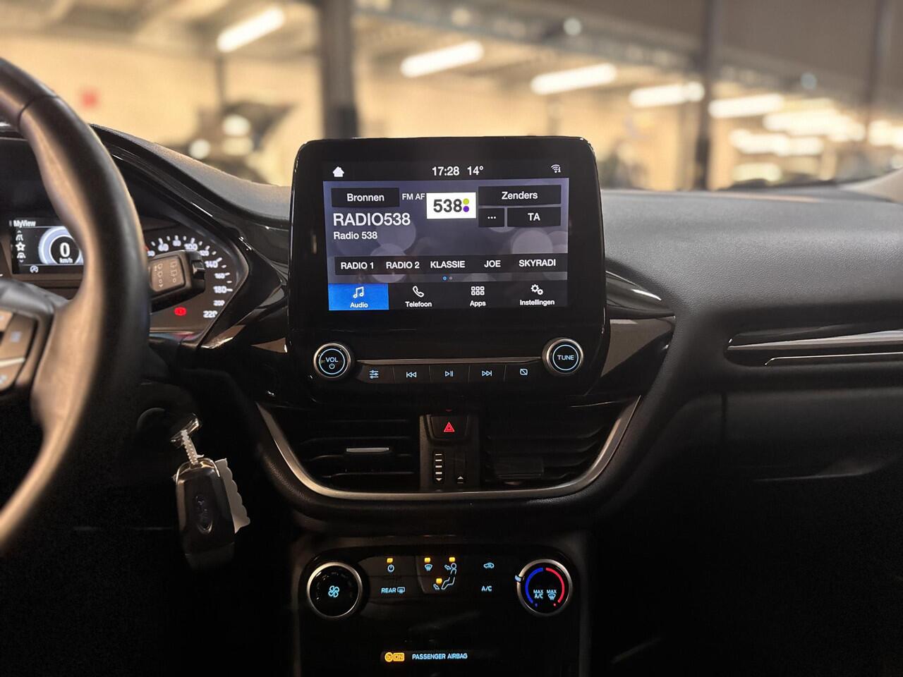 Ford PUMA 1.0 EcoBoost Connected Apple CarPlay Cruise Parkeersensoren 1e Eigenaar Dealeronderhouden