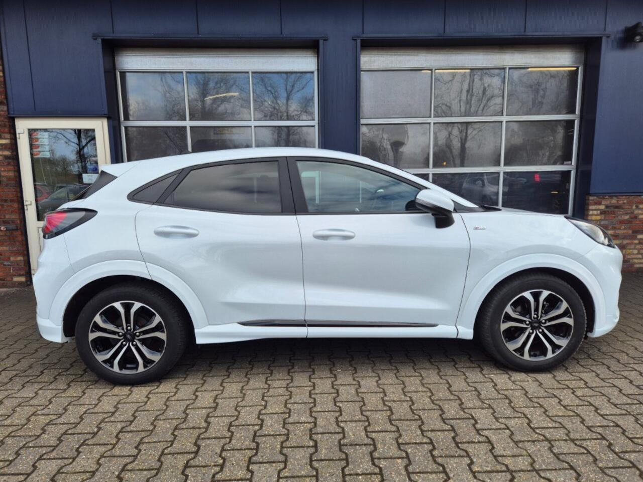 Ford PUMA 1.0 EB HYB. ST-LINE Stuur/stoel verwarming, Carplay, Camera, ALL IN prijs.