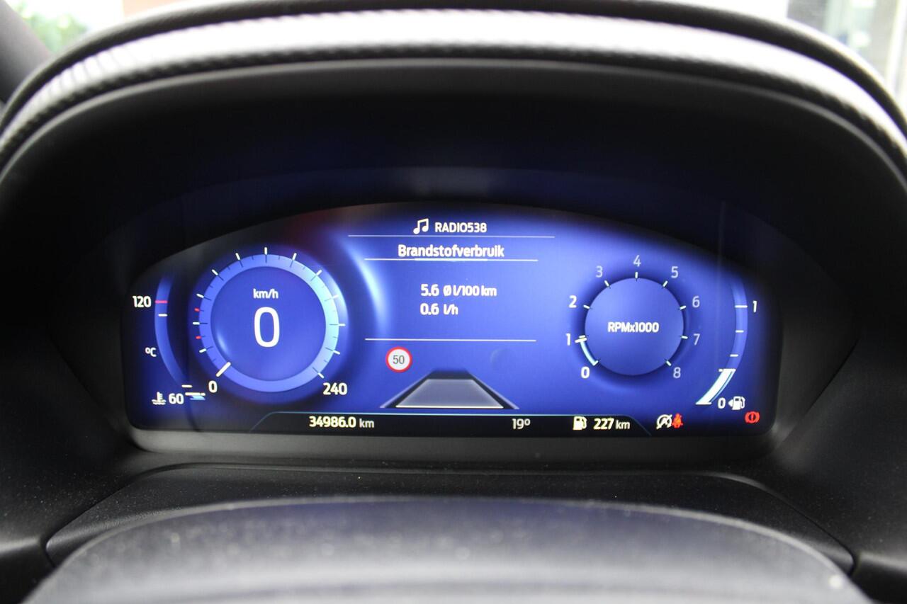 Ford PUMA 1.0 EcoBoost Hybrid ST-Line X | 19 inch | Camera | PDC V+A | Climate Control | Adaptive cruise control | Navigatie | Privacy Glass