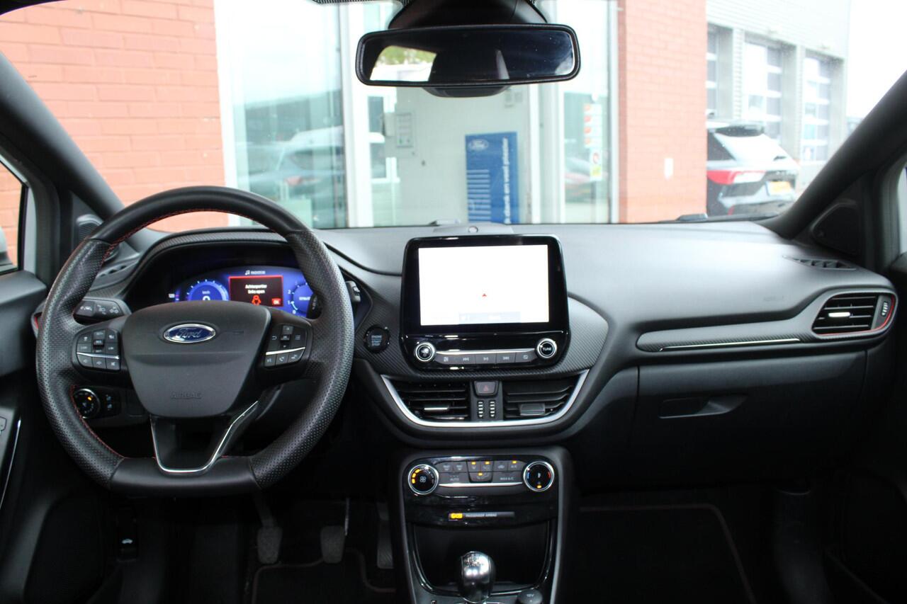 Ford PUMA 1.0 EcoBoost Hybrid ST-Line X | 19 inch | Camera | PDC V+A | Climate Control | Adaptive cruise control | Navigatie | Privacy Glass