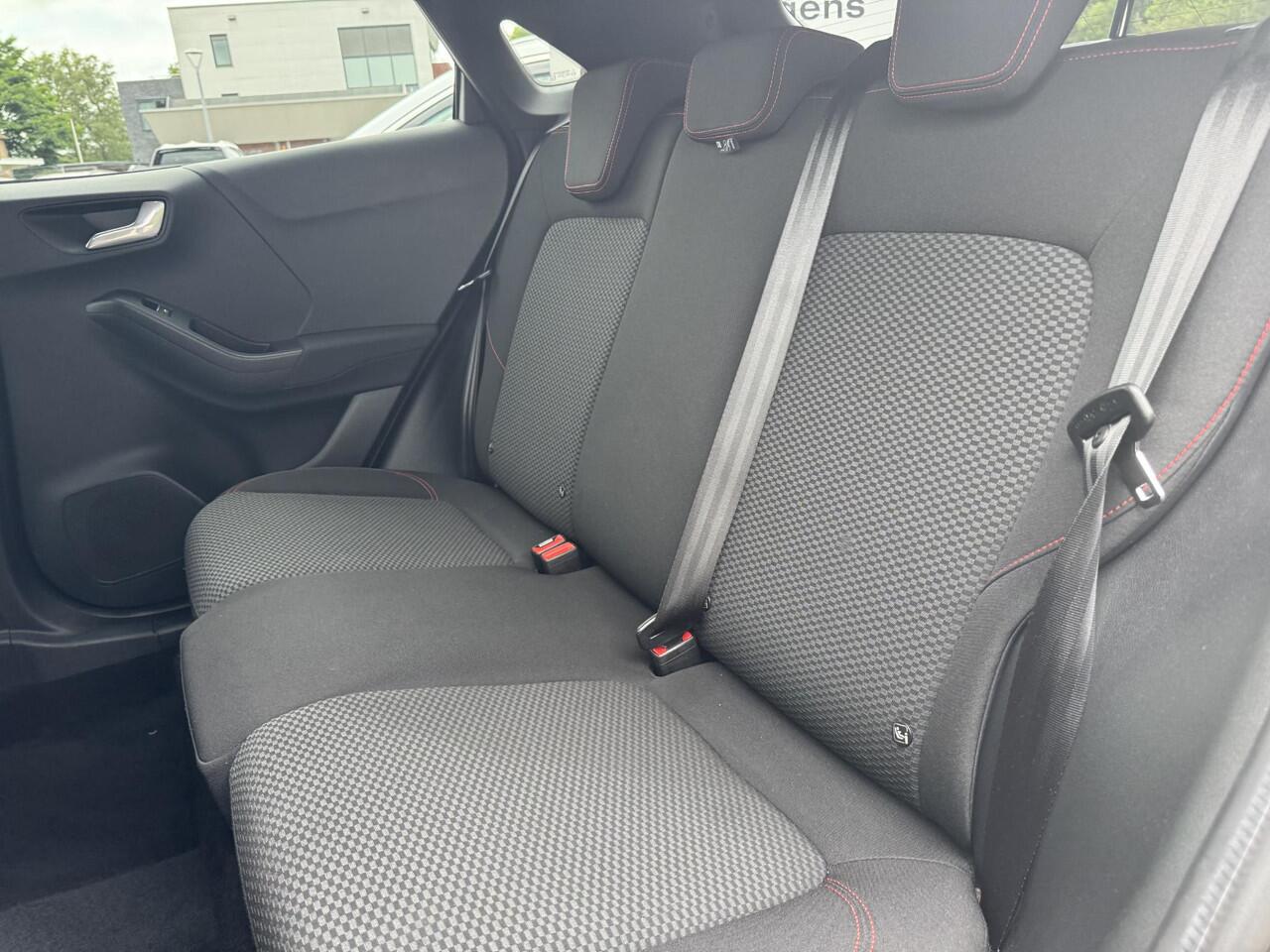 Ford PUMA 1.0 EcoBoost Hybrid ST-Line | Winter Pack | Navigatie | Cruise Control | Airco