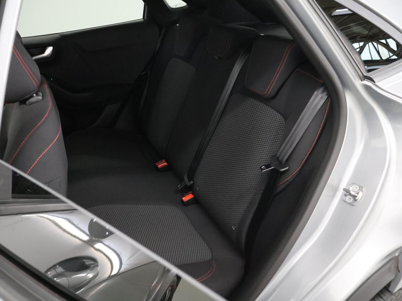 Ford PUMA 1.0 EcoBoost Hybrid ST-Line | Navigatiesysteem | Parkeercamera | Winterpakket | Cruise control Adaptief | Dodehoekdetectie | Full Led |