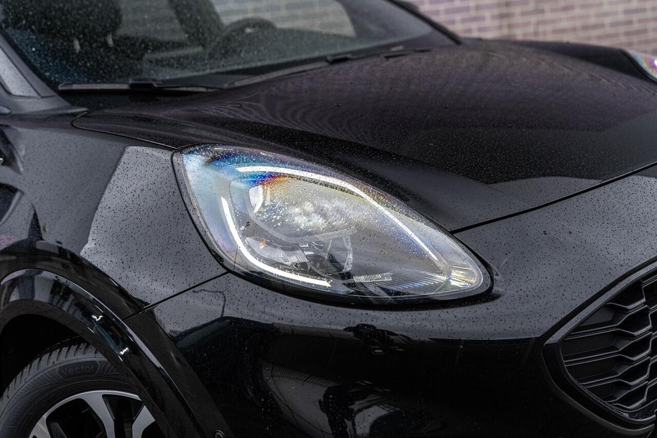 Ford PUMA 1.0 EcoBoost Hybrid | Adaptive Cruise Control | Navigatie | Achteruitrijcamera | Dodehoek Detectie | Stoelverwarming | Stuurverwarming | Keyless entry | Verwarmde voorruit | Apple carplay/Android auto