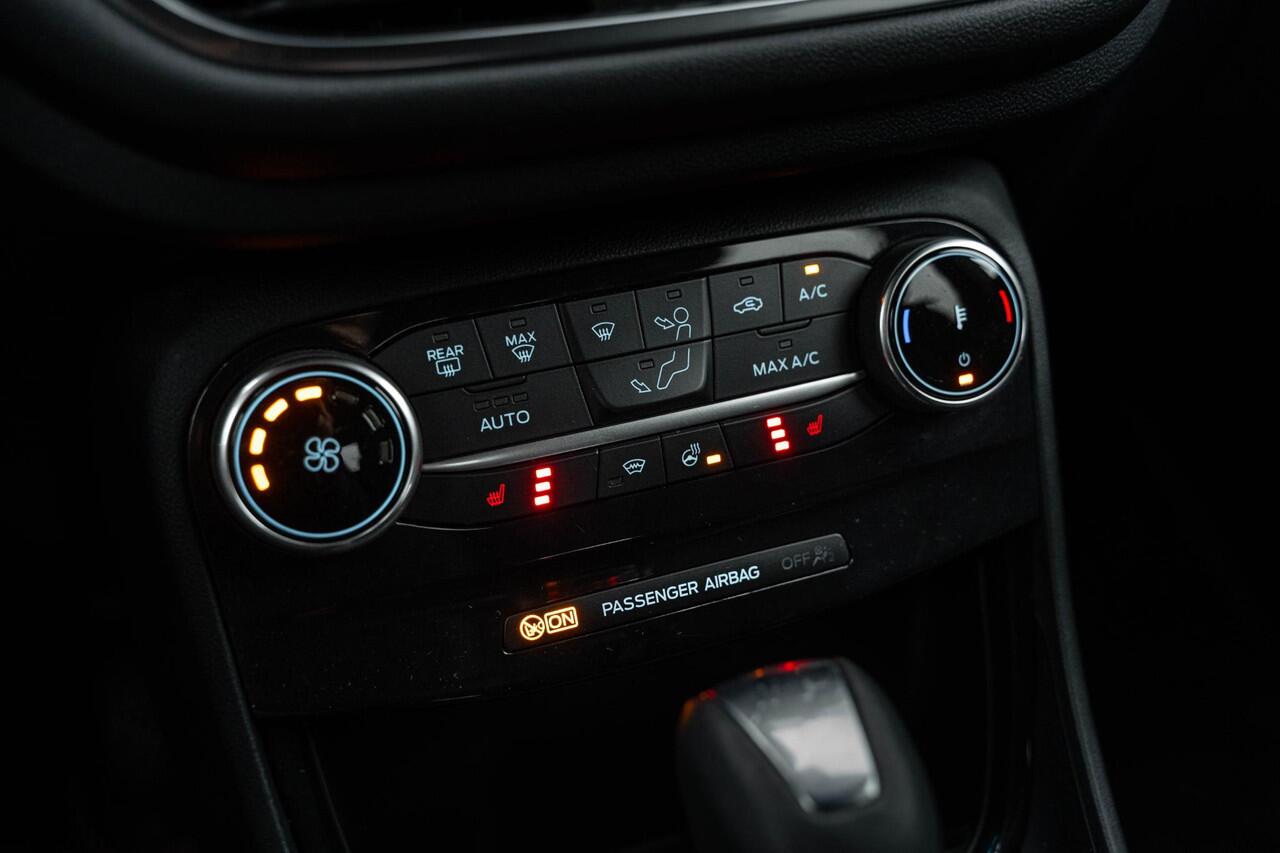 Ford PUMA 1.0 EcoBoost Hybrid 155 ST-Line | Adaptive Cruise Control | Navigatie | Achteruitrijcamera | Dodehoek Detectie | Stoelverwarming | Stuurverwarming | Keyless entry | Verwarmde voorruit | Apple carplay/Android auto