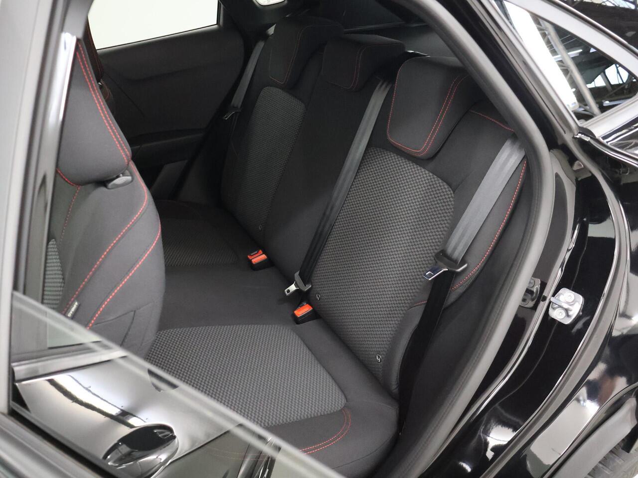 Ford PUMA 1.0 EcoBoost Hybrid ST-Line | Navigatiesysteem | Parkeercamera | Winterpakket | Cruise control Adaptief | Dodehoekdetectie | Full Led |