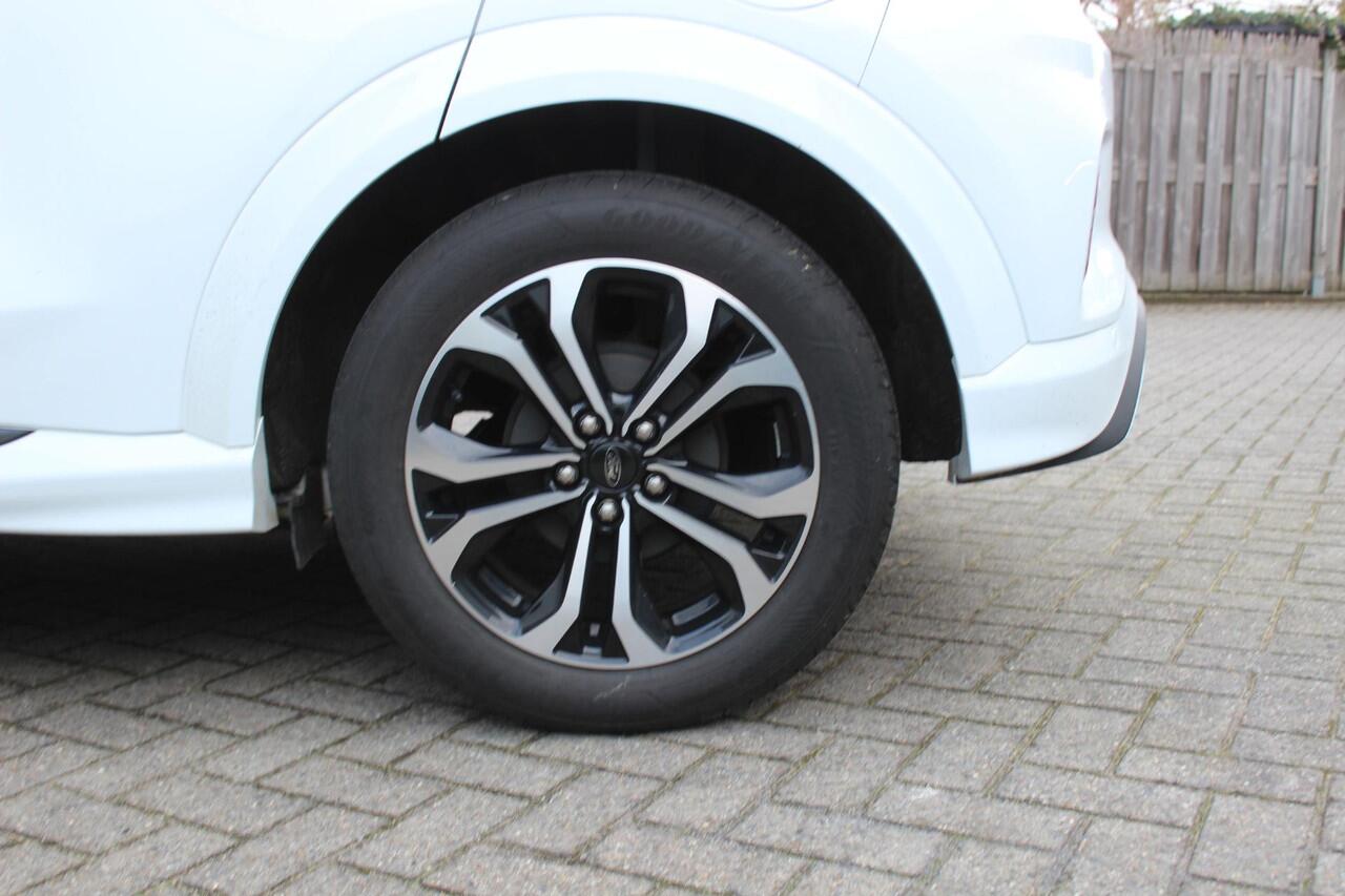 Ford PUMA 1.0i Ecoboost Hybrid 125pk Aut. ST-Line Navigatie, Winterpack, Pdc, 17"