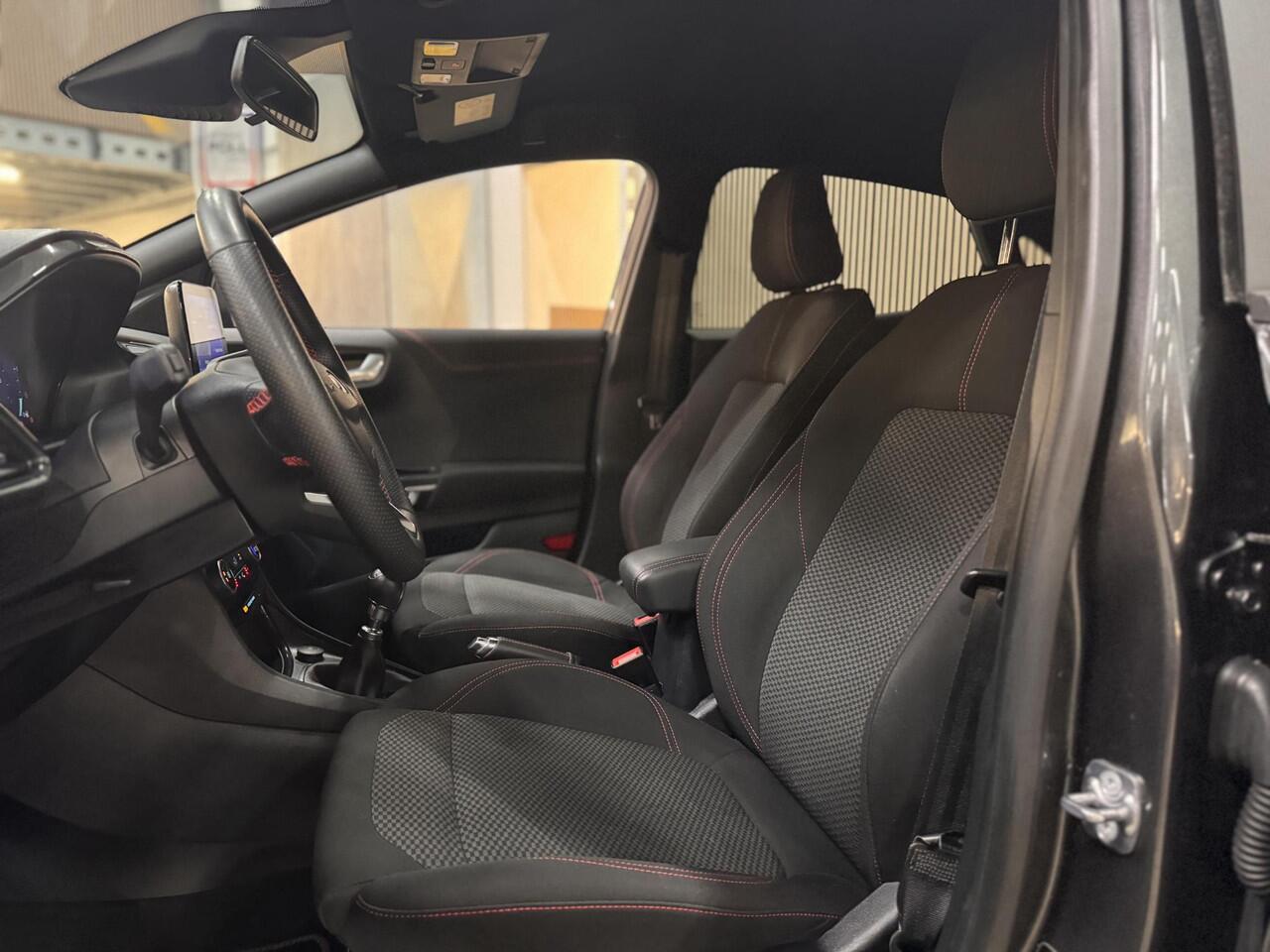 Ford PUMA 1.0 EcoBoost Hybrid ST-Line Navigatie Winter pack Apple CarPlay Parkeersensoren Privacy Glass