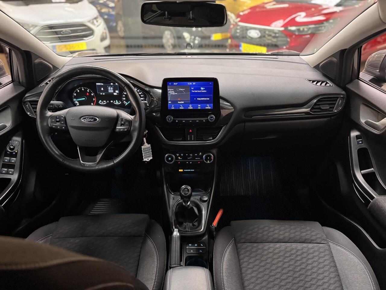 Ford PUMA 125pk Eco Hybrid Titanium Navi Camera Trekhaak Winter & Parking pack All Seasons 1e Eigenaar