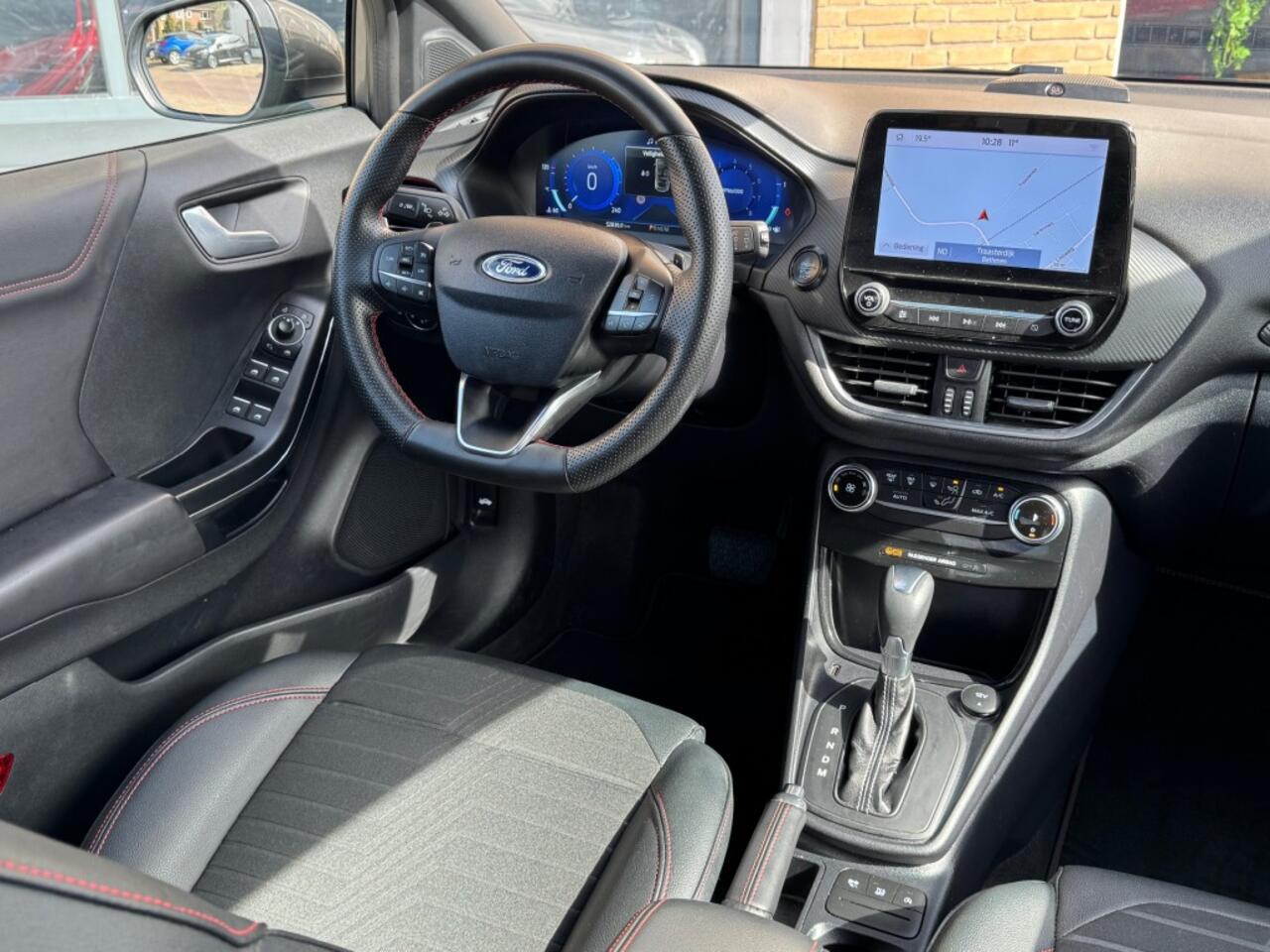 Ford PUMA 1.0 ECOBOOST HYBRID 125PK AUTOMAAT ST-LINE X/BenO/LED/1E EIG./NL-AUTO