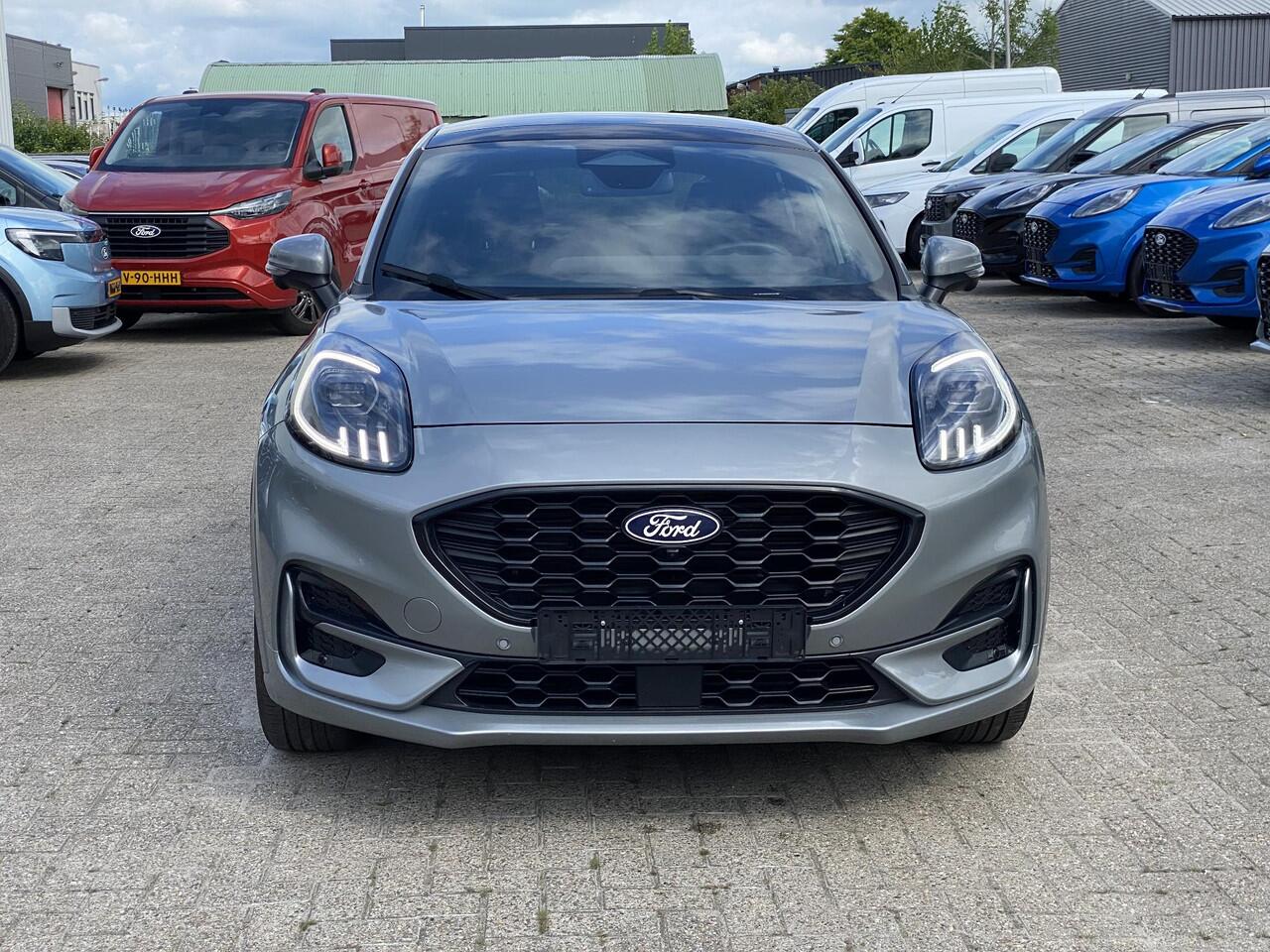 Ford PUMA 1.0 EcoBoost Hybrid ST-Line X 155pk Automaat | Panoramadak | Afneembare trekhaak | Winter Pack | Adaptive cruise control | 360 graden camera | Bang&Olufsen | Elektrische achterklep | Matrix LED