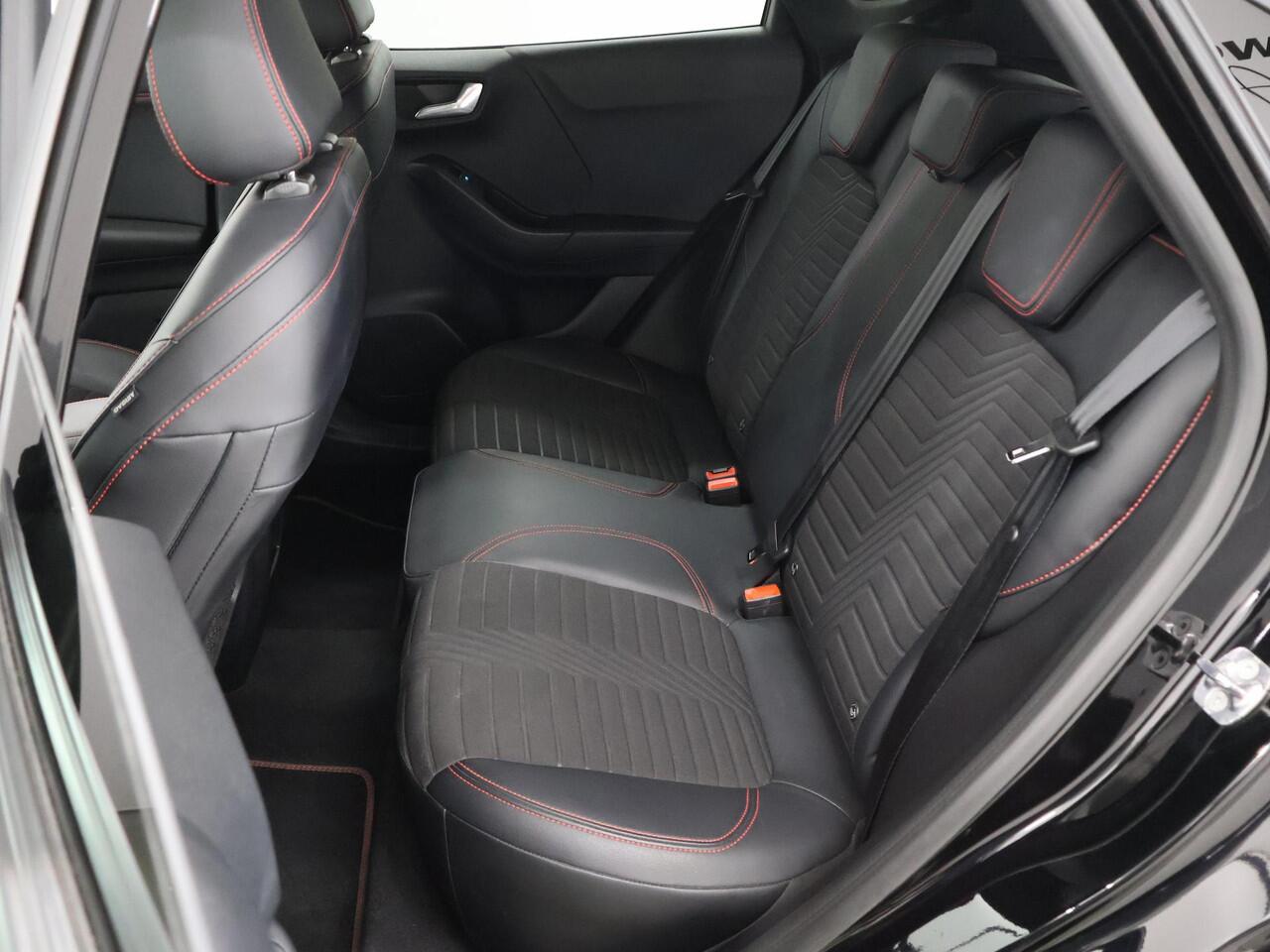 Ford PUMA 1.0 EcoBoost Hybrid ST-Line X | Navigatiesysteem | Parkeercamera | Winterpakket | Cruise control Adaptief | Dodehoekdetectie | Elektr. Achterklep |